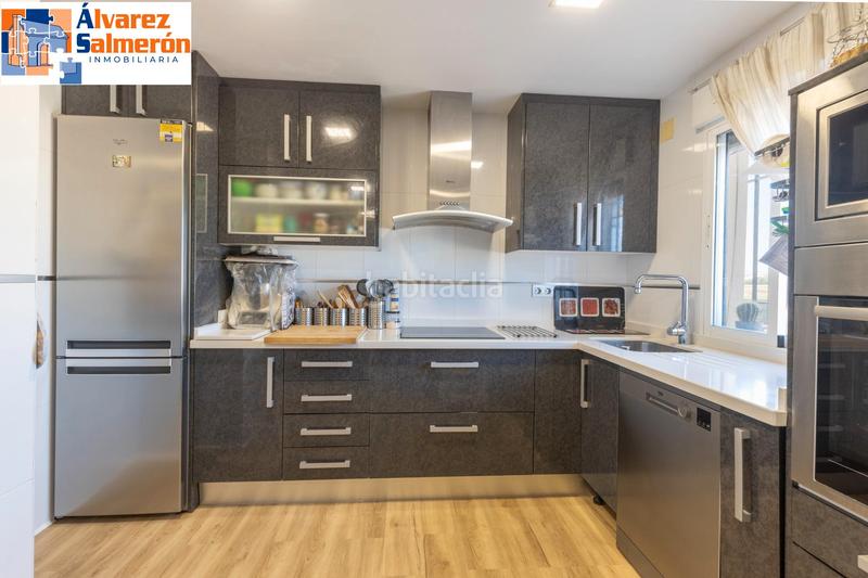 Foto 550fe754-b3e5-4514-a98a-b15b1af0f3f3. Reihenhaus mit kamin heizung parking in Ambroz Vegas del Genil