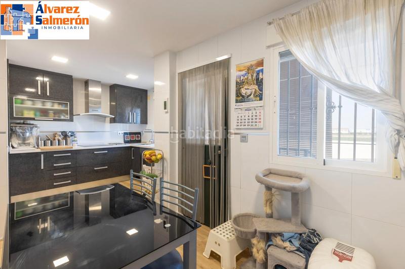 Foto df8c0747-223e-41f2-be5d-a6fb7a8297d1. Reihenhaus mit kamin heizung parking in Ambroz Vegas del Genil