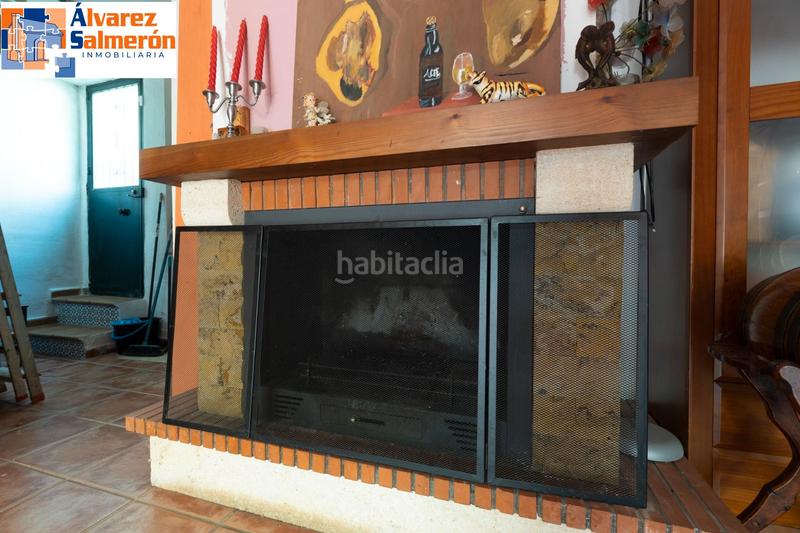 Foto e02e4c58-1cac-49e2-bfbd-b2a4659c4634. Reihenhaus mit kamin heizung parking in Ambroz Vegas del Genil