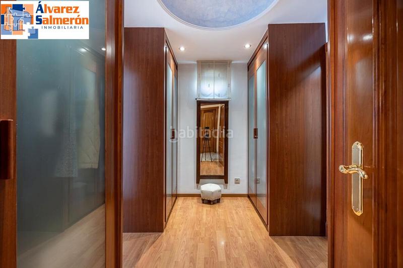 Foto 08d45abc-d644-45c3-bc74-88d0662b60bd. Casa con camino riscaldamento parcheggio in San Ildefonso Granada