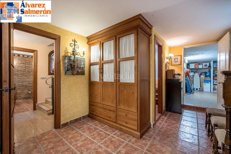 Foto 528c4ea6-4f2b-4faf-8ba0-cac0d522b08c. Casa con camino riscaldamento parcheggio in San Ildefonso Granada