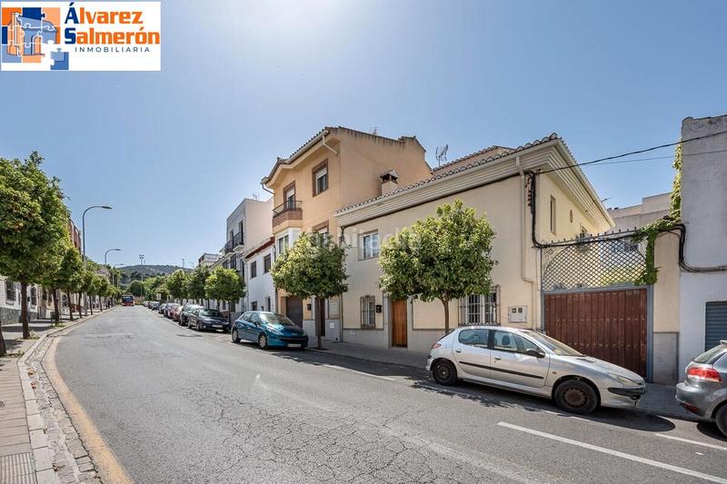 Foto eaceea7f-efde-4379-be9d-e60bdfb4a72a. Casa con camino riscaldamento parcheggio in San Ildefonso Granada