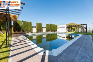 Maison jumelée  Calle la longuera. Casa en las gabias, urb. privada con piscina y zonas verdes