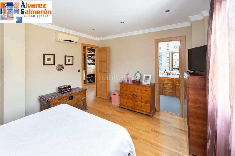 Foto 320fe5cb-9091-48eb-a444-9058671b7774. Chalet avec chauffage parking piscine dans Huétor Vega