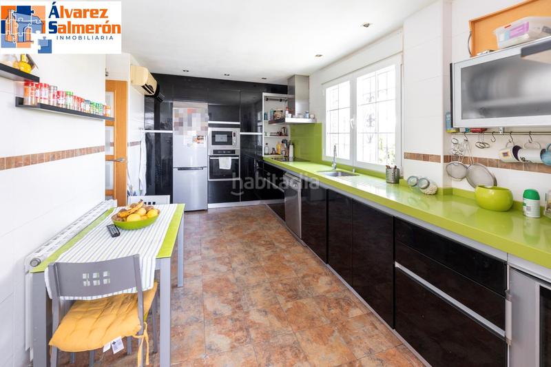 Foto 3eb86a5d-015a-456d-bc6f-76b398c58cf0. Chalet avec chauffage parking piscine dans Huétor Vega