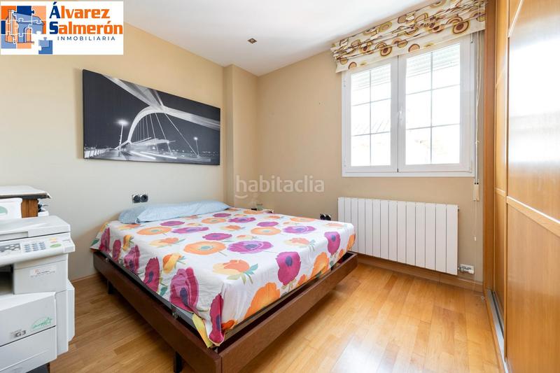 Foto 4f744baf-a29f-4e5a-8542-e5171efa8afb. Chalet avec chauffage parking piscine dans Huétor Vega