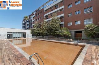 Appartement  Avenida de la investigación. Magnífico piso con altas calidades con piscina, plaza de garaje
