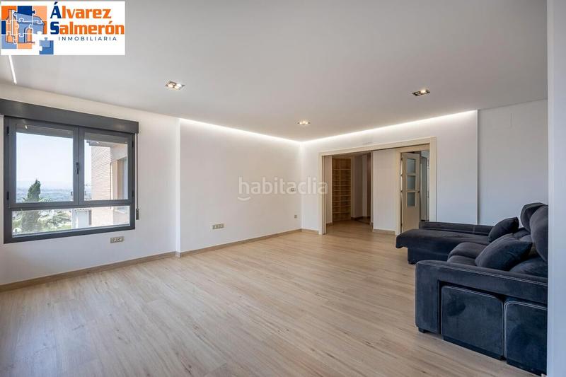 Foto 170692a7-5d86-4c97-b5b0-b9762aeb5e1f. Appartement avec parking piscine dans Huétor Vega