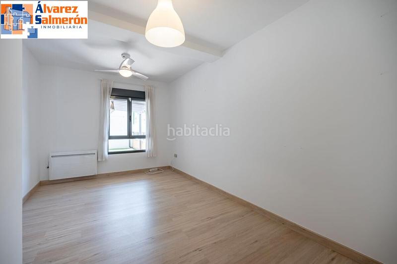 Foto 21fb050f-bd39-4417-85ff-0735f697b59c. Appartement avec parking piscine dans Huétor Vega