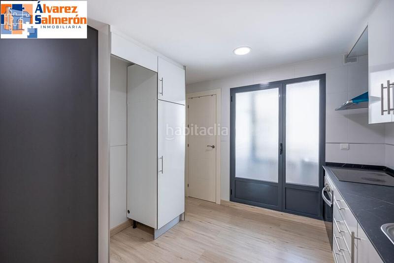 Foto dbe5825e-9e9e-4d9e-b354-7b7ab53fbbac. Appartement avec parking piscine dans Huétor Vega