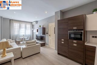 Appartement  Calle san isidro. Pleno centro de granada