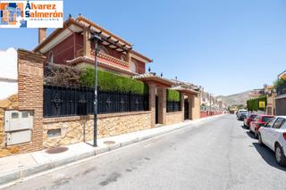 Xalet  Calle muntasil. ?? exclusivo chalet en barrio de la vega – monachil