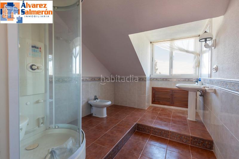 Foto 52c5f546-136e-41fb-9ebe-0480c5902a12. Casa amb xemeneia calefacció aparcament piscina a Atarfe