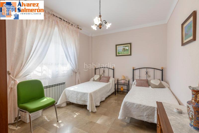Foto 6bd85b6b-ebbf-4a14-971d-9332c5eacb95. Casa amb xemeneia calefacció aparcament piscina a Atarfe