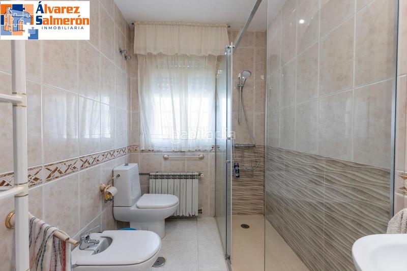 Foto a61b6a1d-ba61-4e23-876e-7779c5b4ed8d. Casa amb xemeneia calefacció aparcament piscina a Atarfe