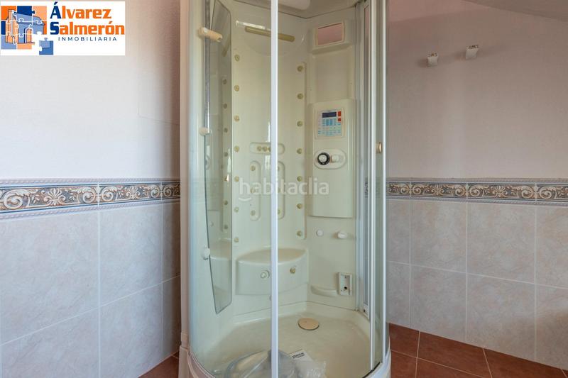 Foto d9fc10f5-f7b4-45c7-baa7-be2d93362750. Casa amb xemeneia calefacció aparcament piscina a Atarfe