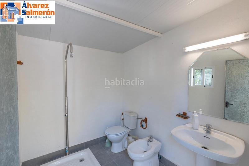 Foto ea3bed0b-fbbd-4590-b212-5328943c94b4. Casa amb xemeneia calefacció aparcament piscina a Atarfe