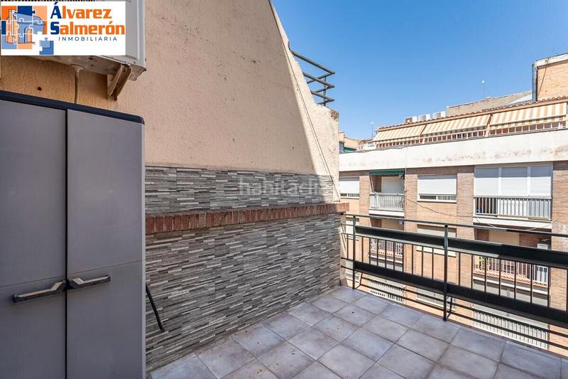 Foto 91012856-453d-4977-907f-e643283c938f. Piso  reformado con terraza en obispo hurtado en Granada