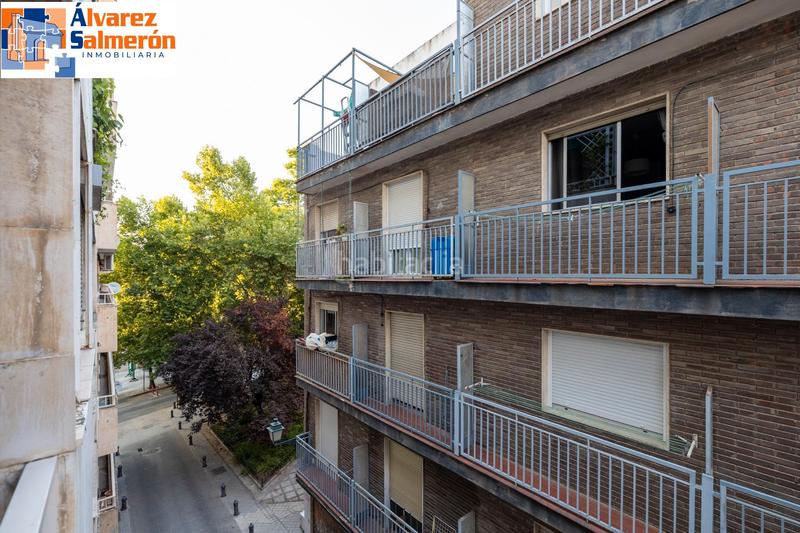 Foto 044778ff-991e-446a-833a-cac186853acd. Piso estupendo piso en venta en calle gran capitan en Granada