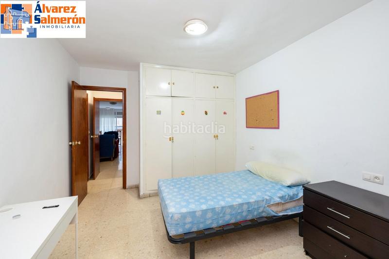 Foto 5502204b-fd6a-42f5-b646-b2668501620b. Piso estupendo piso en venta en calle gran capitan en Granada