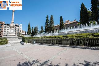 Appartement  Calle agua de cartuja. Coqueto apartamento junto a calle ancha de capuchinos con cocher