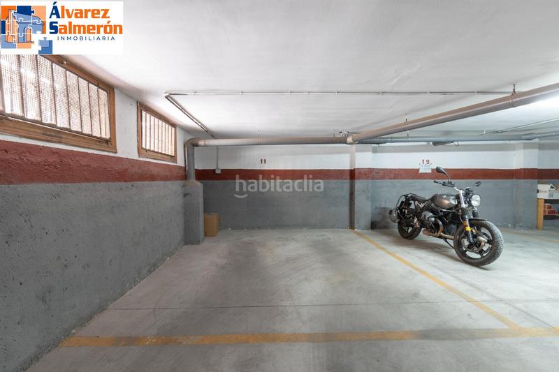 Foto 87425ef4-b82b-4418-8df2-fb2365abc906. Apartamento coqueto apartamento junto a calle ancha de capuchinos con cochera en Granada