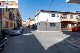Casa  Calle andrés segovia. Vivienda totalmente reformada en el centro de armilla, lista par