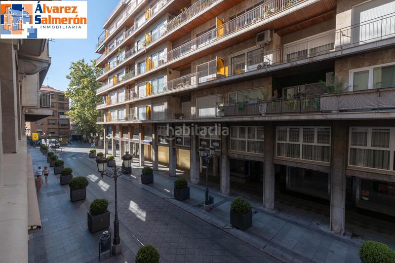 Foto 122f4ed8-95fa-4edc-ac18-98dcc7e4e0ab. Oficina espacio exclusivo en pleno centro - ganivet en Granada