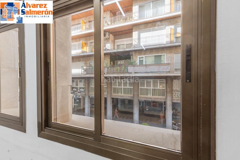 Foto 99d4e422-1ae5-4871-b5ad-8304847b32b6. Oficina espacio exclusivo en pleno centro - ganivet en Granada