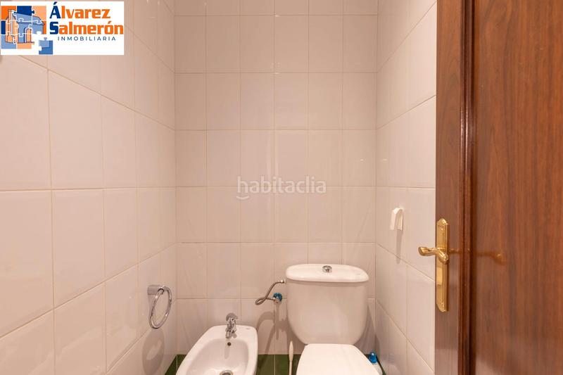 Foto fa579601-745f-4672-9f94-c1c3f24a87b4. Oficina espacio exclusivo en pleno centro - ganivet en Granada