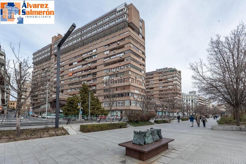 Foto 220365c2-558c-4a70-aa16-cef04042fa93. Piso  en avda. constitución en Plaza de Toros Granada