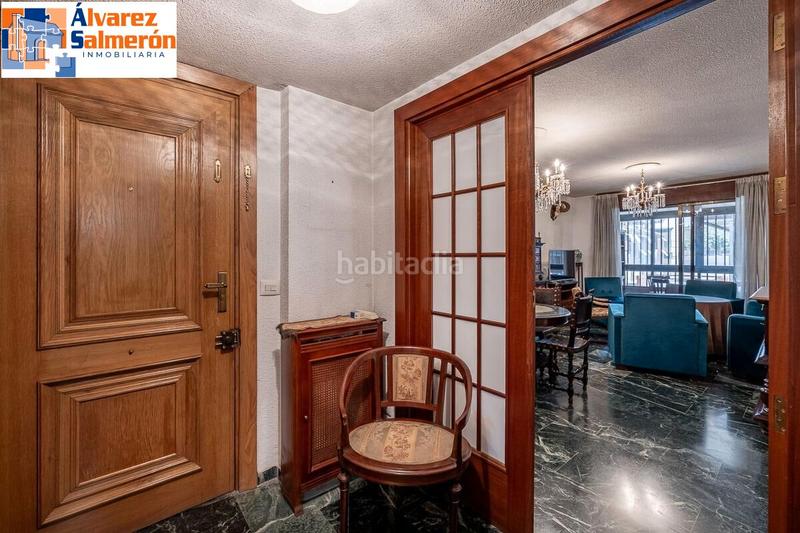 Foto 8c7229ee-cfdf-4380-8399-b71374a7475f. Piso  en avda. constitución en Plaza de Toros Granada