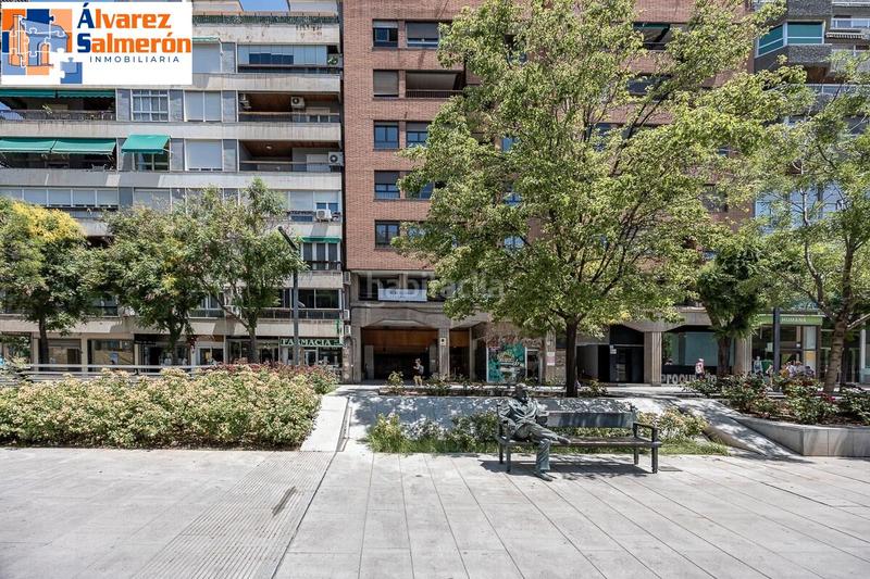 Foto 9f28b24a-70fb-4ecb-a30d-003eeea80d27. Piso  en avda. constitución en Plaza de Toros Granada