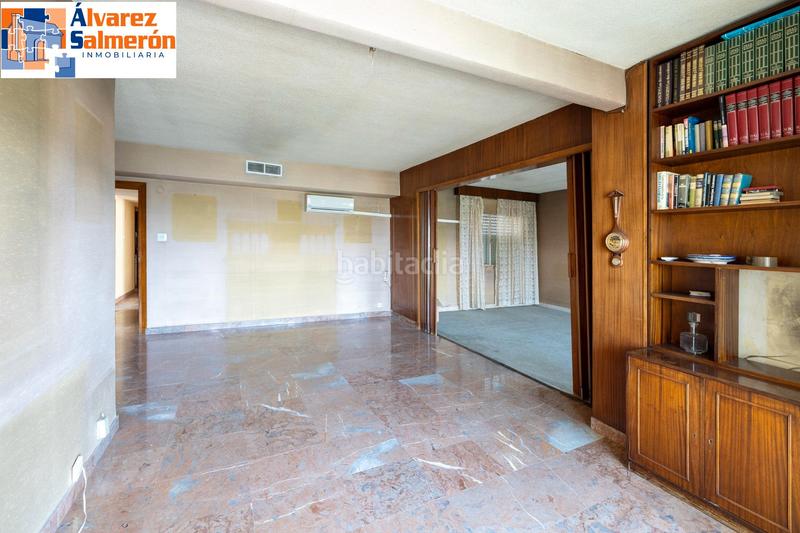 Foto cb87f3b9-ee25-4a52-81ac-5deee9ae92aa. Ático mágnifico ático en fuente de las batallas. edificio cervantes. en Granada