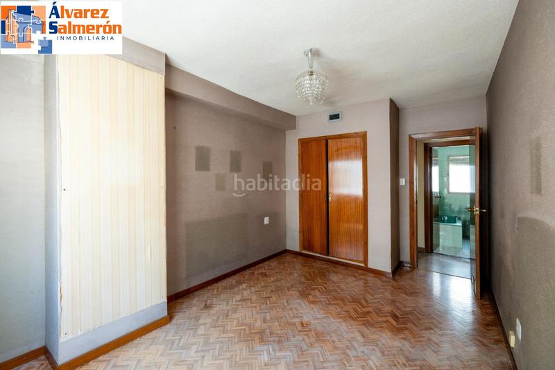 Foto fdaef2f4-fa98-4070-bb62-e6db8839bde3. Ático mágnifico ático en fuente de las batallas. edificio cervantes. en Granada