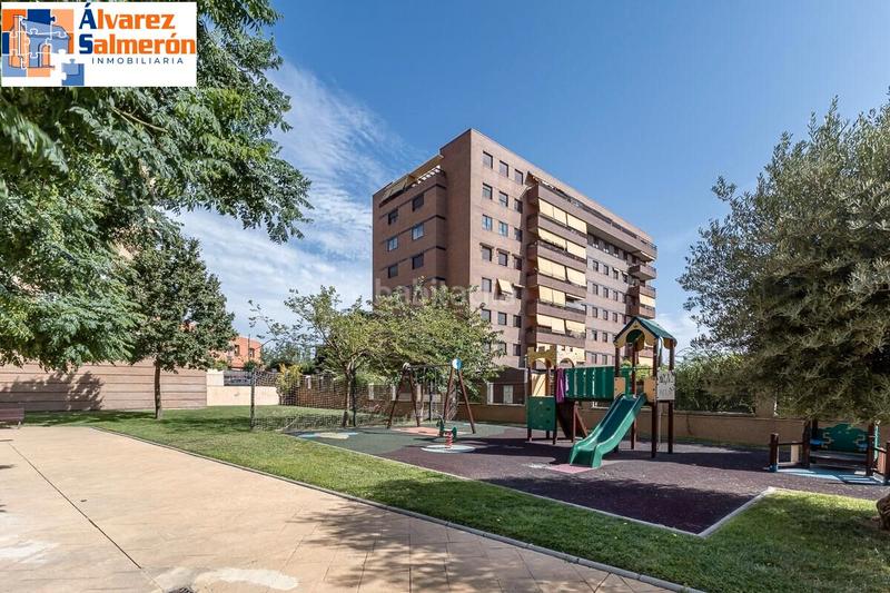 Foto 9267e162-d865-40a7-b2fc-44107b6cf306. Piso  en ultimas plantas y totalmente exterior en estadio de la juventud en Granada