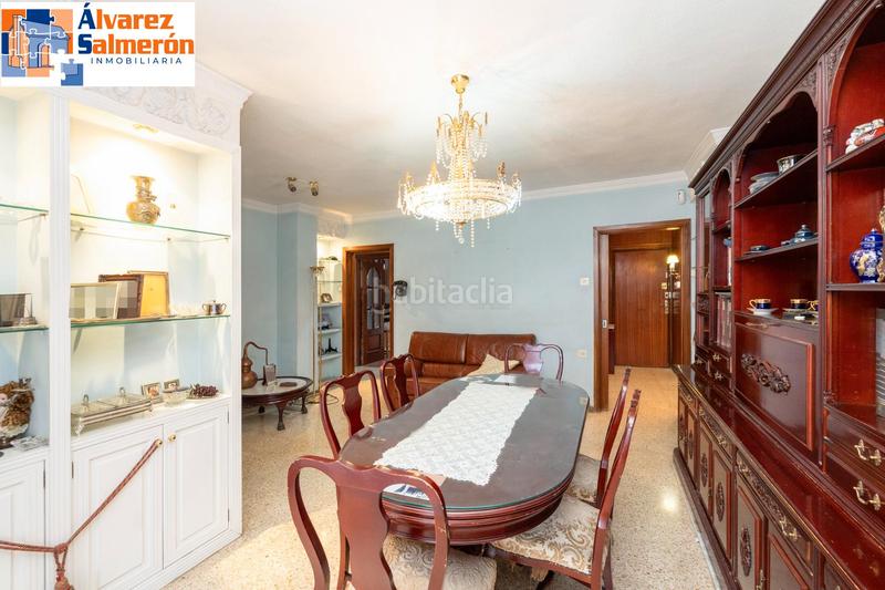 Foto c9991726-ebfd-4918-8143-db50c37b0f1e. Piso Camino de Ronda. piso en planta alta con 5 dormitorios, garaje y trastero, calefacción central. en Granada