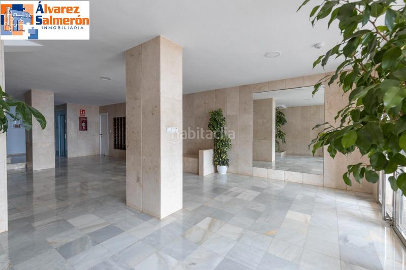 Foto 0e666e8e-8b6b-4718-8ec6-e6d3a3873375. Piso oportunidad única en la costa tropical: piso de 4 dormitorios en primerísima línea de playa en Almuñécar
