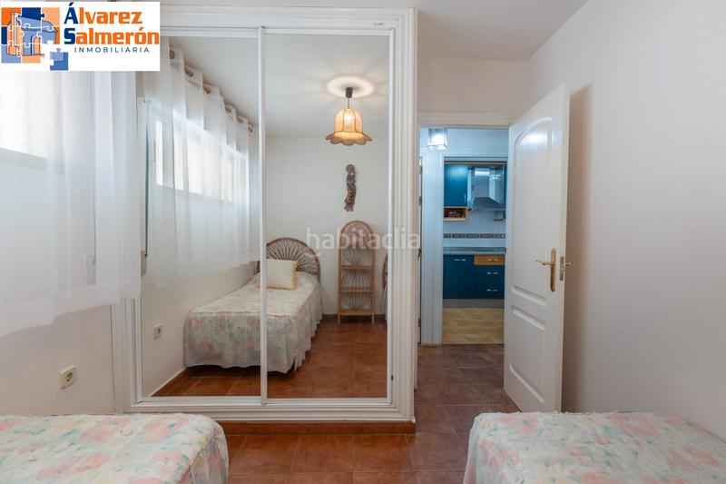 Foto 4f075052-db38-4c92-9b76-a20c418f7358. Piso oportunidad única en la costa tropical: piso de 4 dormitorios en primerísima línea de playa en Almuñécar