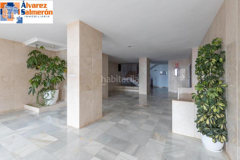 Foto a7fec24f-46f7-4559-aac1-28a4294e14a4. Piso oportunidad única en la costa tropical: piso de 4 dormitorios en primerísima línea de playa en Almuñécar