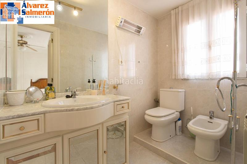 Foto 3a4c06b7-f703-430f-8aeb-fa6b17a9f44f. Pis amb calefacció aparcament a Fígares Granada