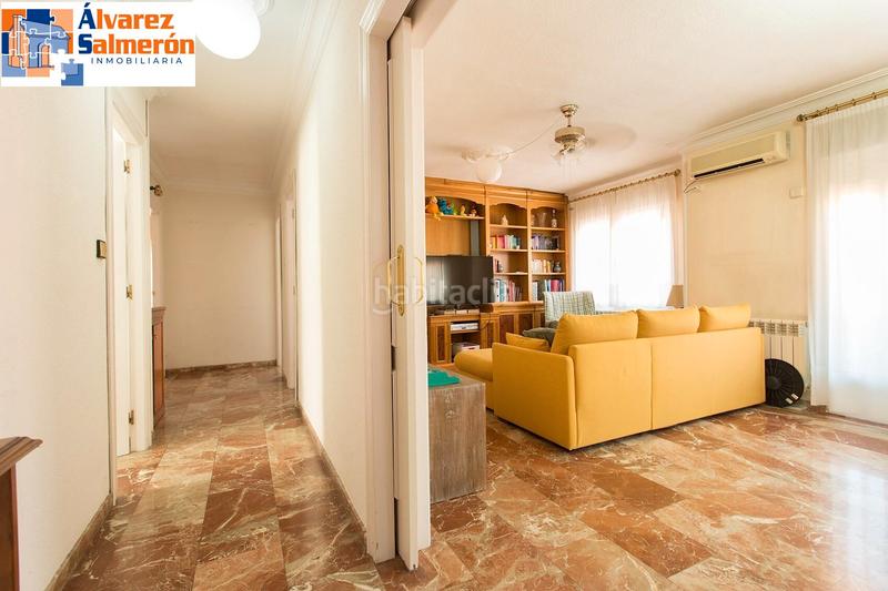 Foto dc1cd714-5fdf-4f43-bf59-5c379019b016. Pis amb calefacció aparcament a Fígares Granada