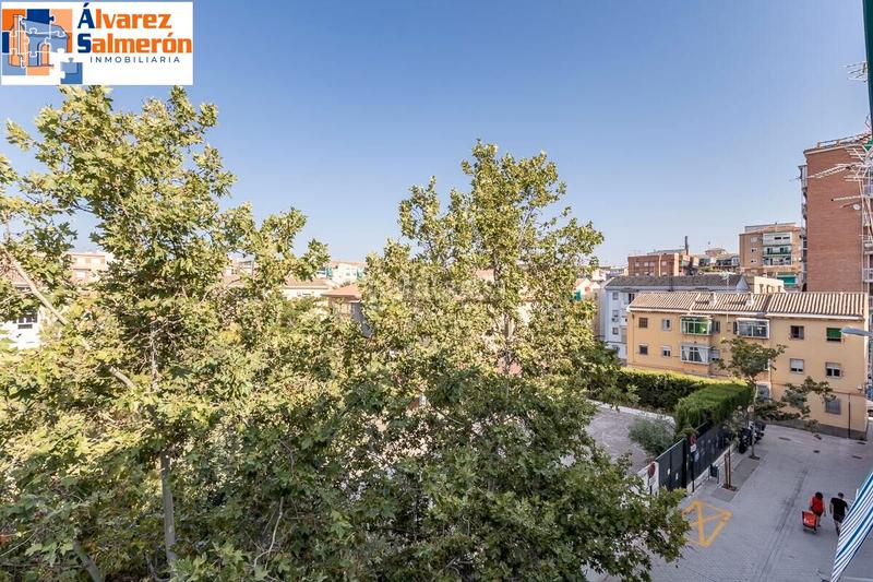 Foto d6c055e8-8974-40bd-83a1-81b02883dda8. Piso ¡magnifico piso en el zaidin exterior y con vistas despejadas! en Granada