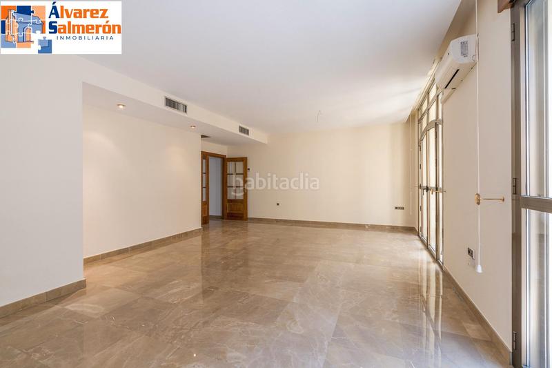 Foto 0d2b0c07-fc1d-4750-90e3-a3e0ea43ea4c. Piso fantastico piso en angel ganivet en San Matías - Realejo Granada
