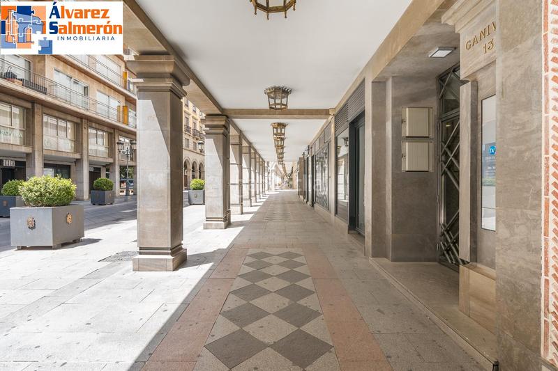 Foto 9be53c3a-13fb-4aaa-b0bd-c6ab79d0f1c2. Piso fantastico piso en angel ganivet en San Matías - Realejo Granada