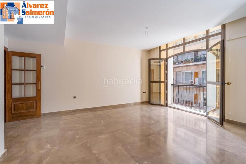 Foto f935ec1c-ddcf-4ccc-8cfb-a8813dc4a7e1. Piso fantastico piso en angel ganivet en San Matías - Realejo Granada