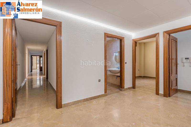 Foto fcf3d038-3e45-41cc-8005-3cd1898467b3. Piso fantastico piso en angel ganivet en San Matías - Realejo Granada