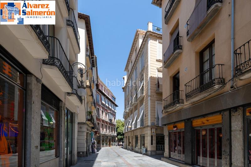 Foto 50fbf6f8-8815-444d-bb0a-ed66aad1485b. Piso espectacular piso con licencia turística en pleno centro , situado en la plaza más emblemática de la ciudad en Granada