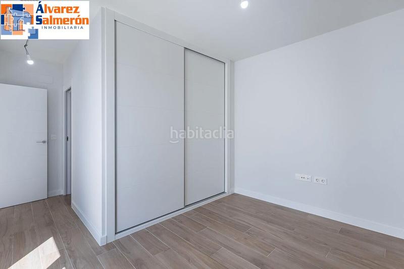 Foto fbd31de2-8326-40af-bd0c-7300f5af3a2f. Duplex dans avenida de Poniente 14 dans Poniente Armilla