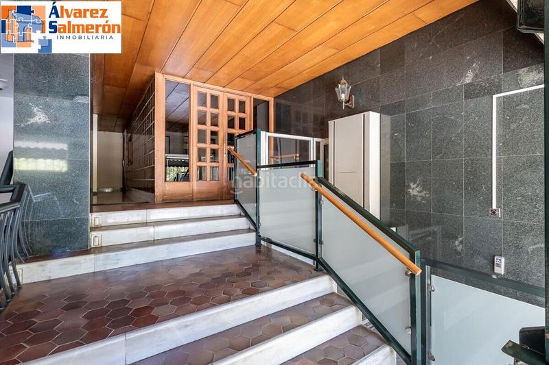 Foto c371feae-4839-44b5-9a8c-ee91736ce422. Geschäftsraum in plaza de carretas 5 in San Matías - Realejo Granada